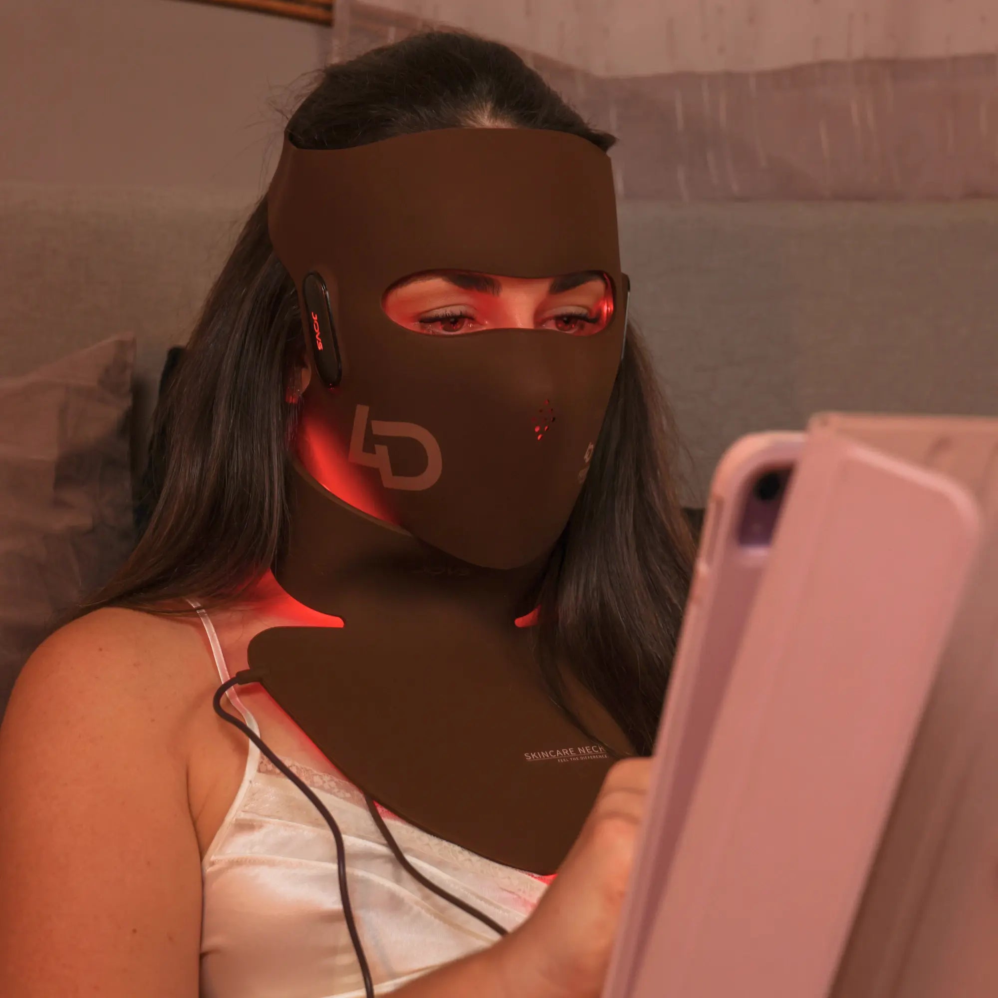 Neck and Chest - Masque de Luminothérapie pour Cou & Poitrine